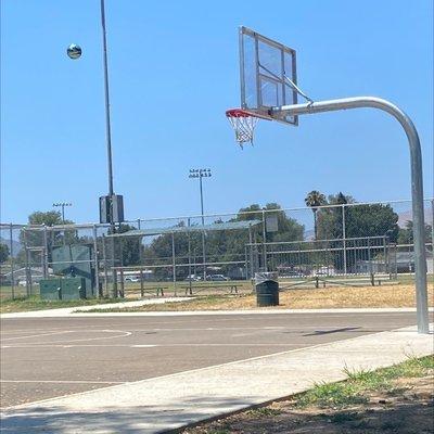 New basketball  open public