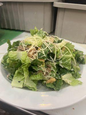 Cesar salad with chicken n croutons