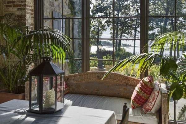 Darien, Sun Room