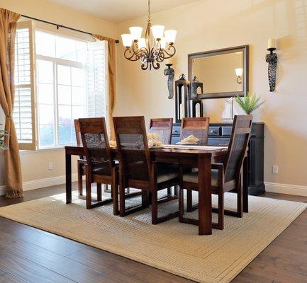 Dining room home stage