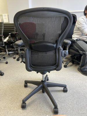 Herman Miller Aeron B