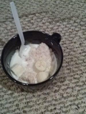 I wanted to make a banana smoothie, but, could only salvage 1 banana, so, had to settle for a mug of oatmeal