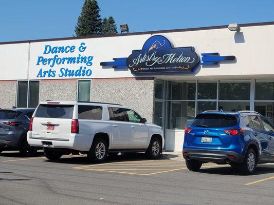 Artistry in Motion Dance And Performing Arts Studio