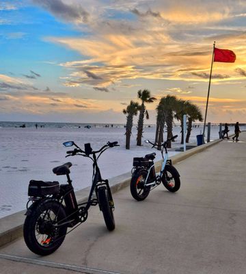 Visit the many bike friendly paths of Gulf Shores!