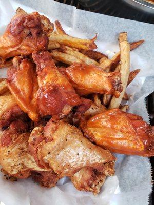 Mix wings Lemon pepper, and Buffalo with hand cut fries.