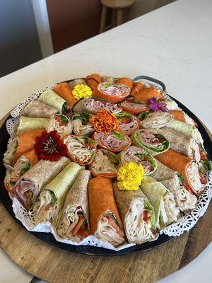 Assorted wrap tray