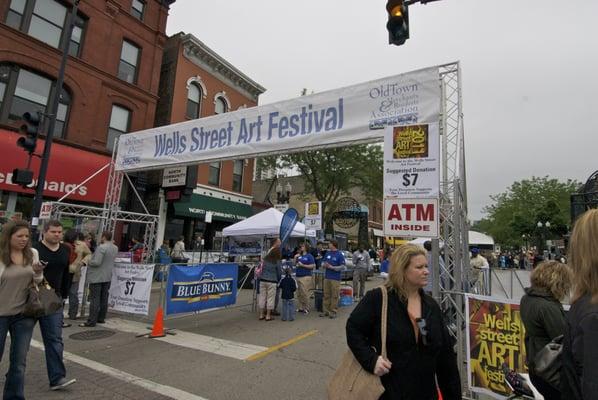 Wells St Art Festival North Ave entrance