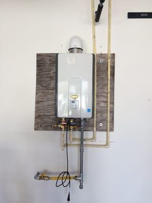 Tankless water heater