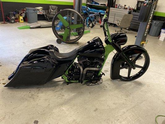 Other side of the 2008 Road King Black&Green machine