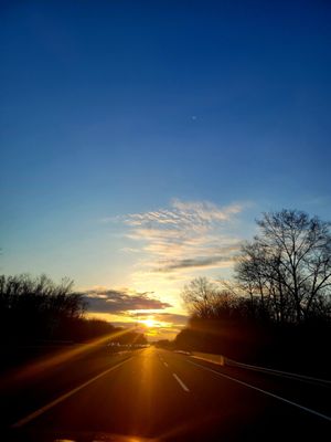 Gorgeous sunset just before crossing the Delaware Bridge