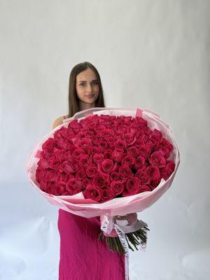 100
Hot pink roses