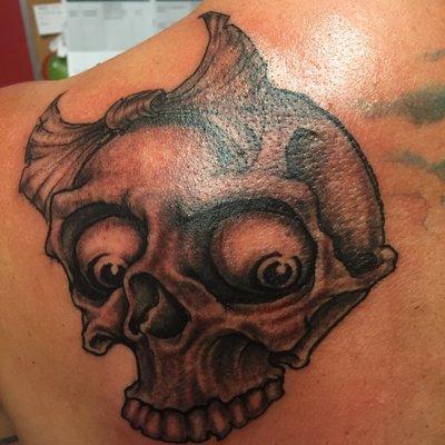 Gill Montie Skull with Bow