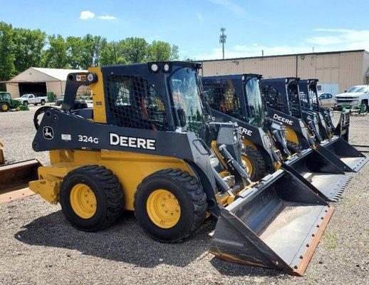 Koenig Equipment | John Deere Skid Steer Loaders