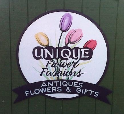 Our new sign for our Berry Hill gift shop!