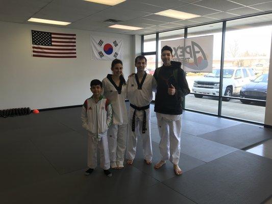 Master Steven preparing his new sparring team for Illinois state championships.