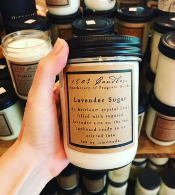 Just in love with this candle.