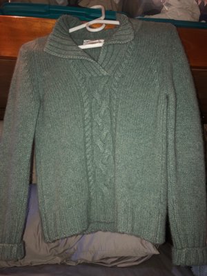 Cashmere sweater great deal