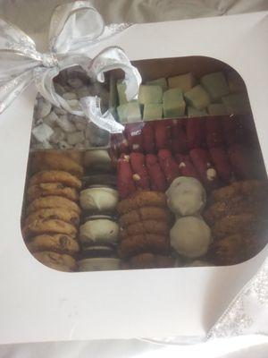 Seasonal Dessert Box offers a selectable variety of tasty treats. Great for gathers and for fun!