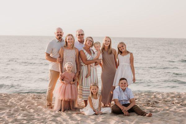 Extended Family Photography at Beachwalk Beach by Alyssa Staats Photography