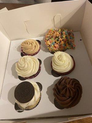 Cupcakes and a fruity krispy bar