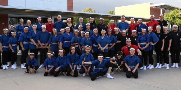 Makoto Taiko group photo before our 2017 Rise concert!