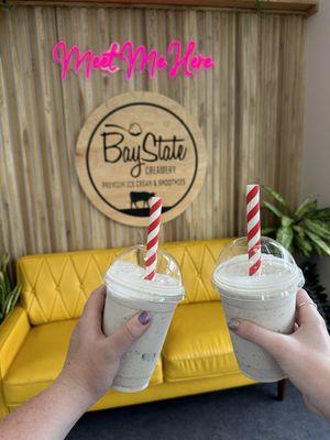 Mint chocolate chip milkshakes