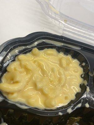 SMH... this is suppose to be Mac and cheese.