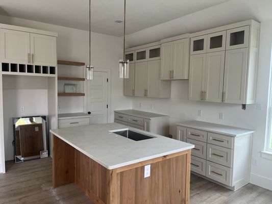 Costum kitchen and quartz countertops with single bowl sink!!!