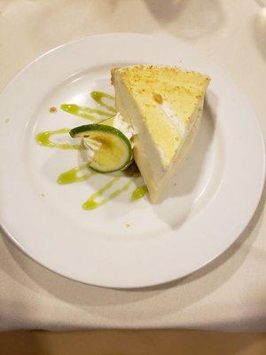 Key lime pie at the Lion's Den