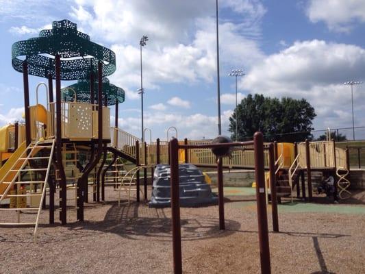 Larger playground with four slides of different difficulty.