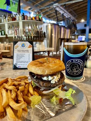 Blue cheese burger and Pine Island IPA