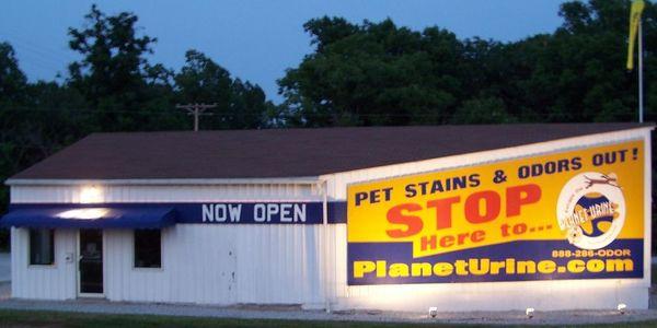 Planet Urine store, Osceola, MO