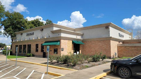 Regions Bank in Sugarland