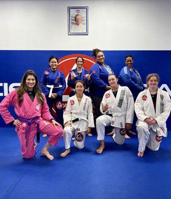 Women's self defense class