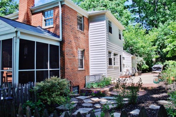 Sunroom design, James HArdie Lap Siding Navajo Biege- Bethesda, MD