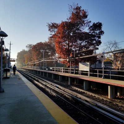 Centre Avenue LIRR Station