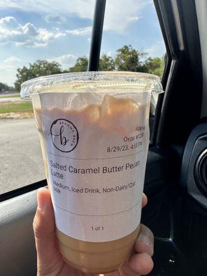 Salted caramel butter pecan iced latte (medium size)