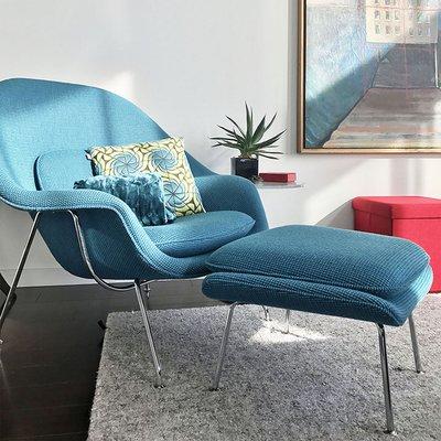 San Franciscan Modern Living Room Featuring an Original MCM Mid Century Modern Aqua Womb Chair by Knoll and Saarinen.