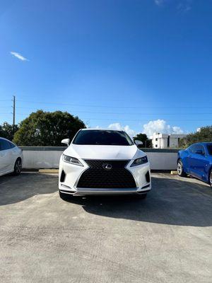 White Lexus RX350