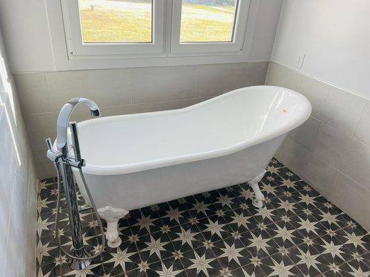 Residential custom tub installation