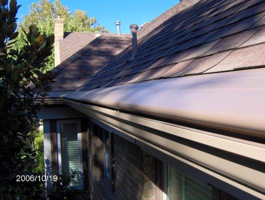 Gutter Cap for leaf protection