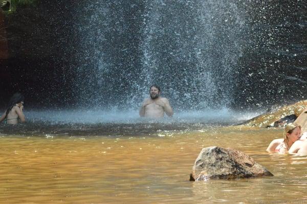 Purificando na natureza selvagem e harmoniosa com o Ser.