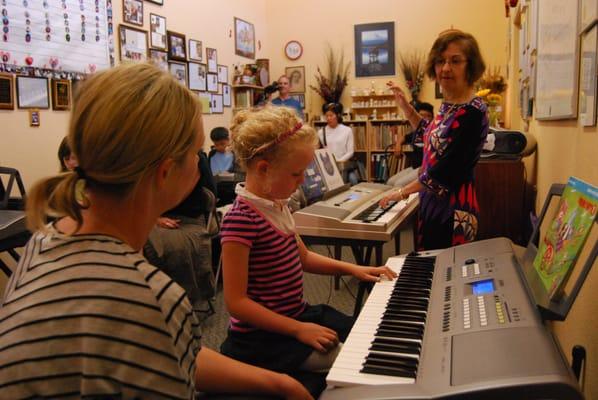 Group Piano Lesson Class- The Yamaha Program , starting at 4 years old