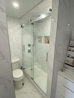 Shower doors installation