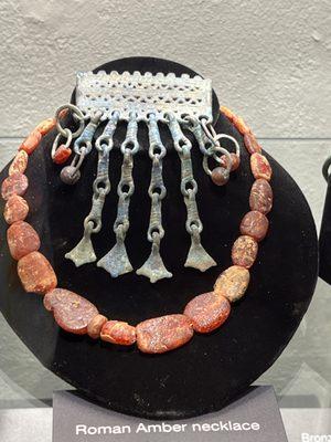 Roman amber necklace