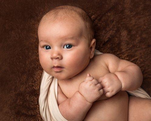 Newborn Photography by Shannon Revelle, Metro Detroit Newborn and Maternity photographer.