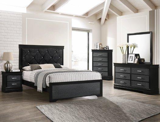 $999 includes: Queen Bed, Dresser & Mirror and Nightstand.
(comes in silver too)