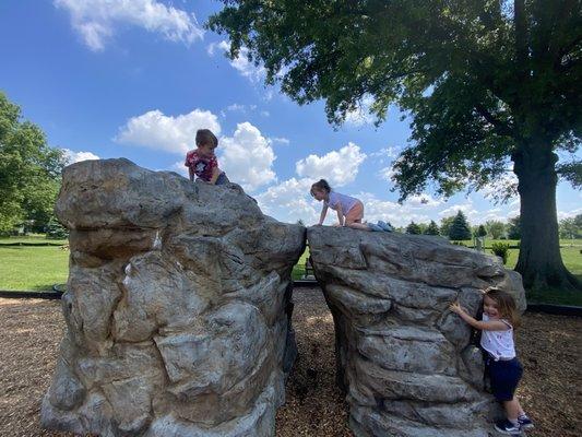 Rock climbing area for 4+