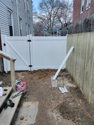 6ft newport with 4ft wide gate