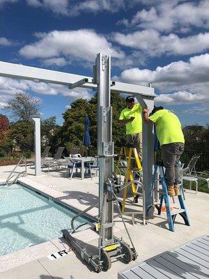 Constructing Cantilever Canopy